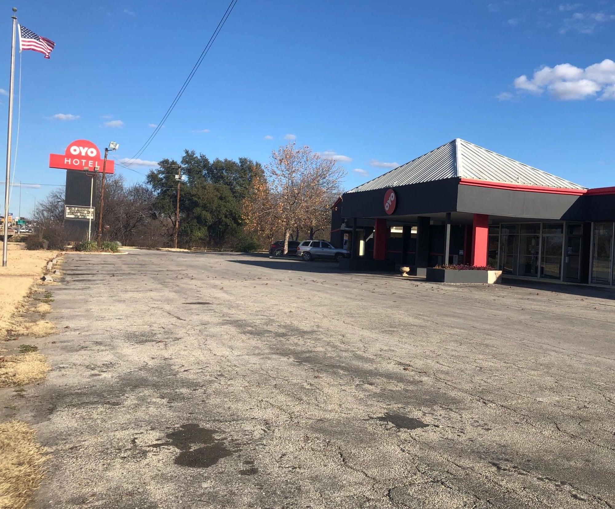Hotel Brownwood Hwy 67 (ex. Budget Inn & Suites Brownwood) 34/43