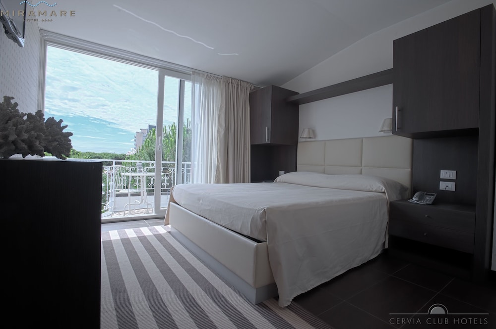 HOTEL MIRAMARE 28/70