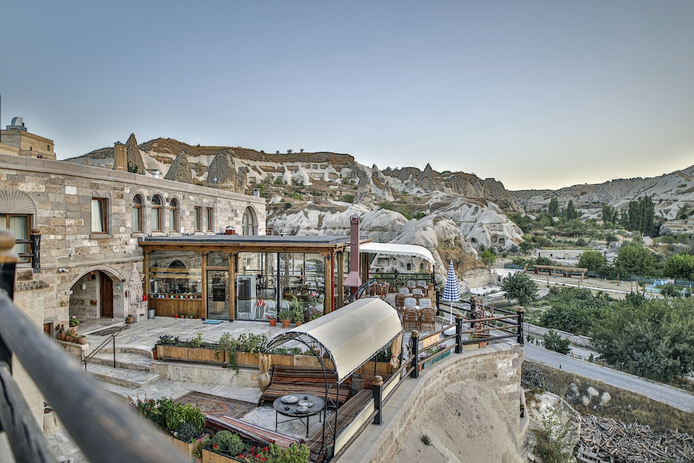 Sah Saray Cave Suites Halal Hotel 4/61