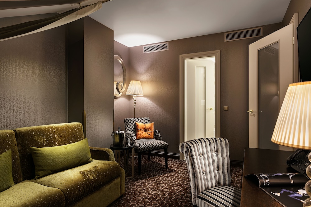 COSMOPOLITAN HOTEL PRAGUE 45/63