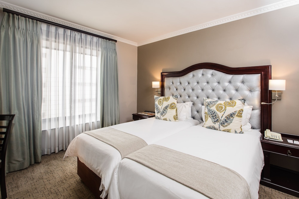 Premier Hotel Cape Town 18/82