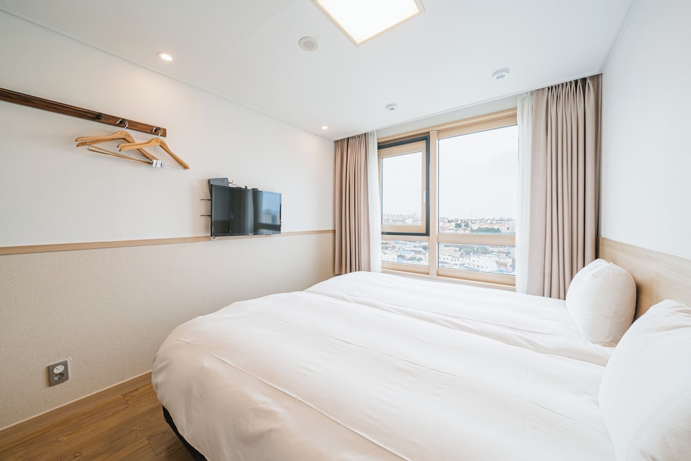 Hotel Kenny Seogwipo 16/66