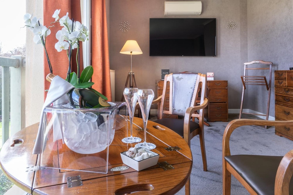 Domaine de Villers Hotel Restaurant Amp Spa 56/63