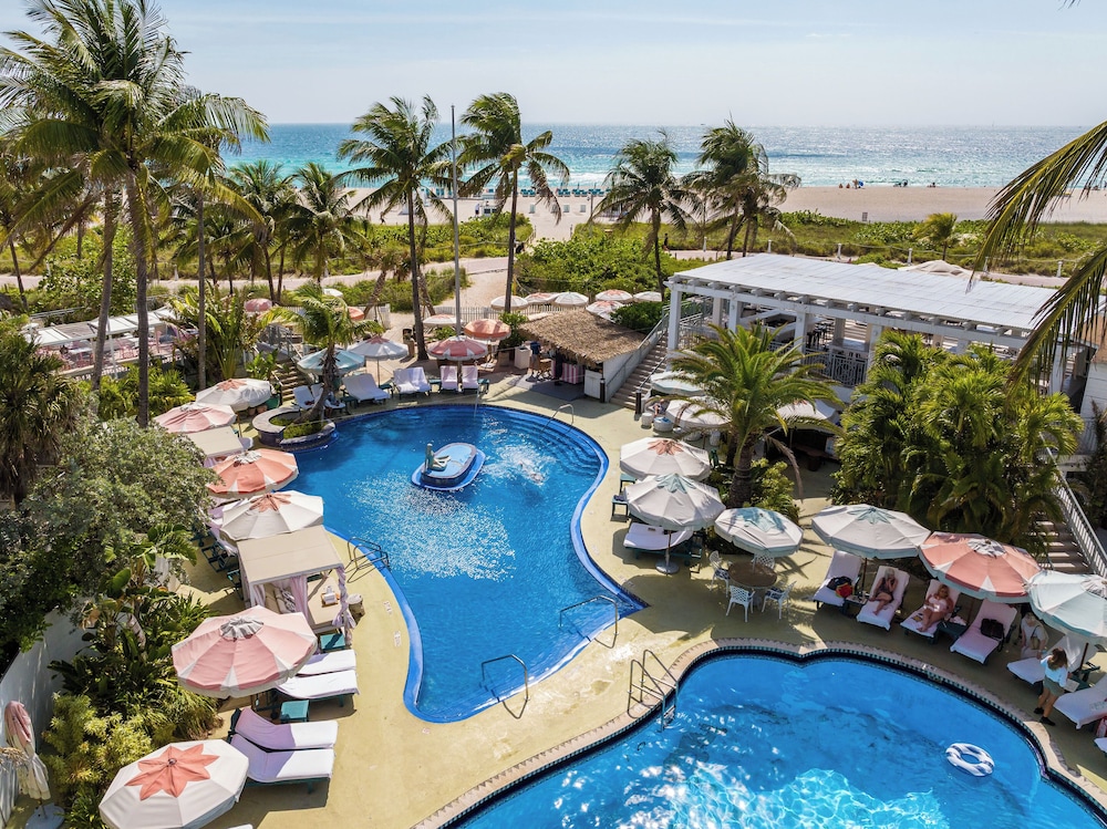 The Savoy Hotel & Beach Club 52/62