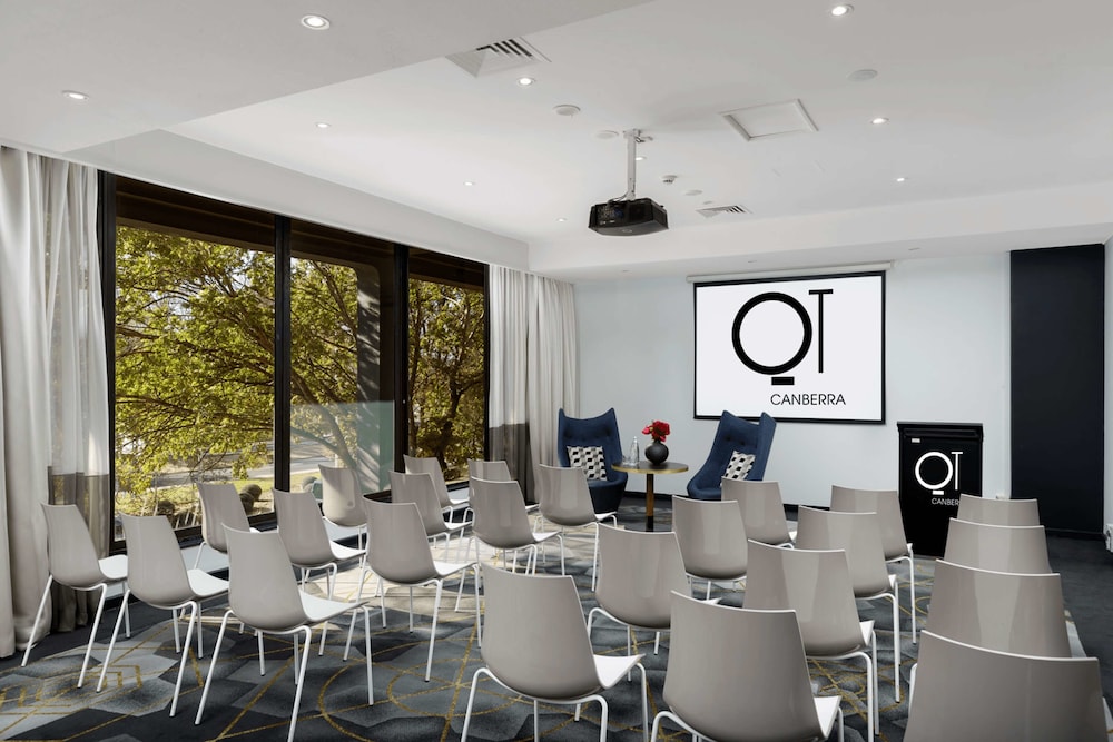 QT Canberra 64/70