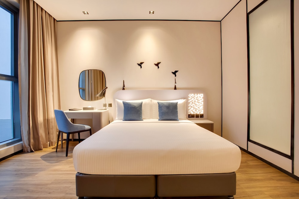 The District Hotel Jumeirah, Dubai 17/61