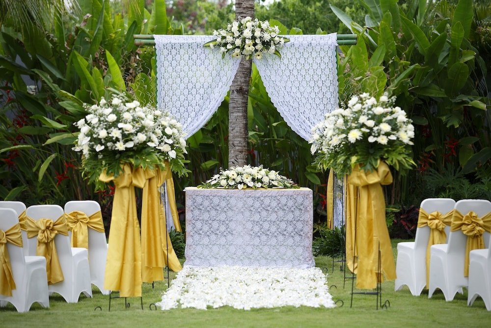 Hotel Santika Siligita Nusa Dua 49/50