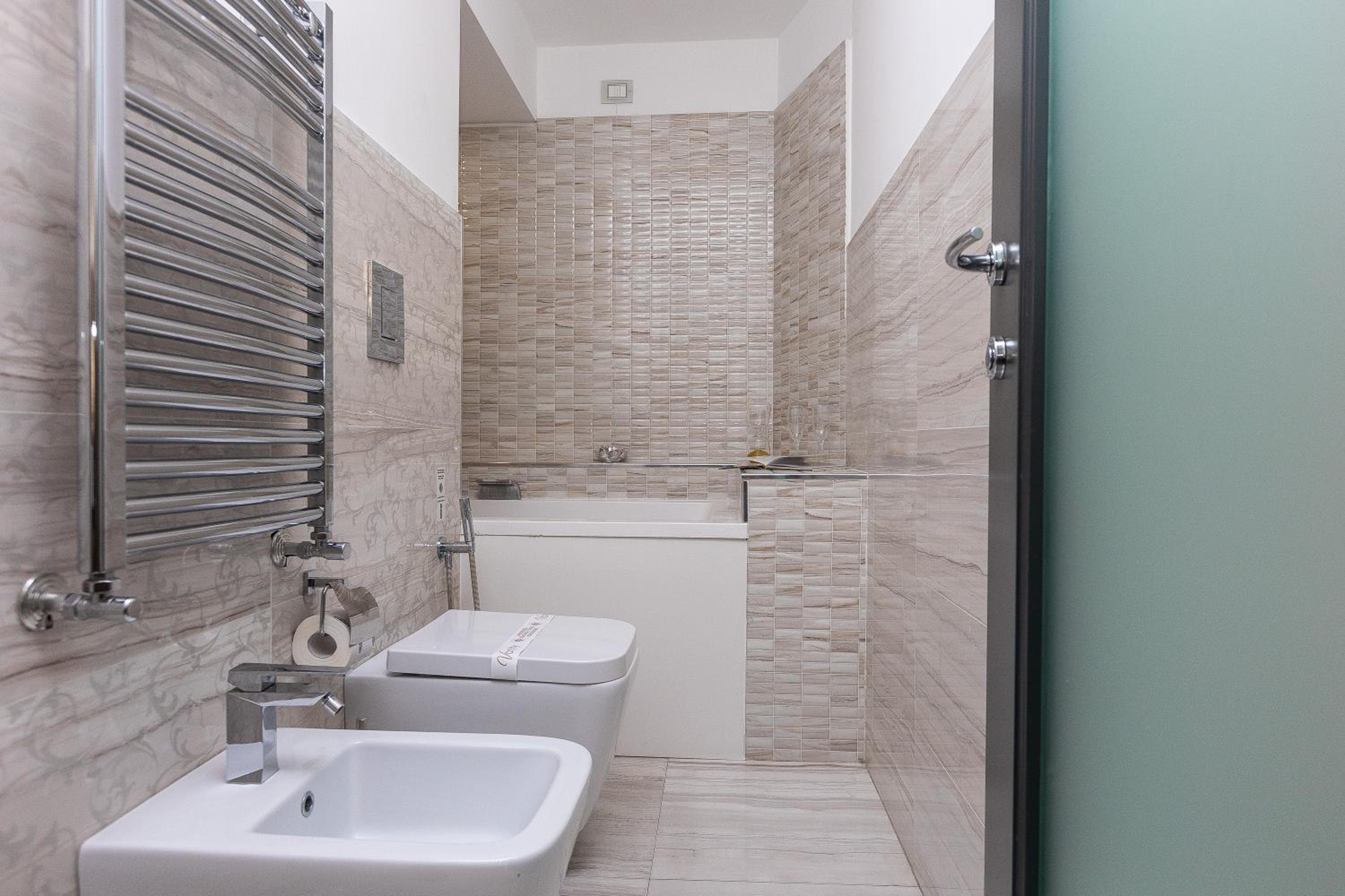 غرفة رباعية بحوض استحمام، Hotel Castellino Roma 10/10