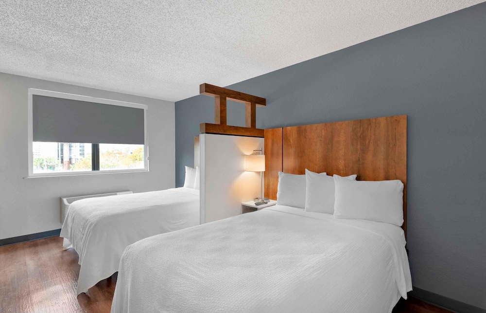 Extended Stay America Premier Suites Miami Downtown Brickell Cruise Port 18/54