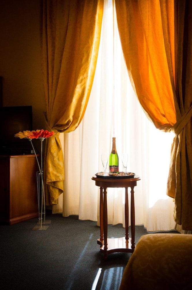 AMADEUS HOTEL ROME 8/50