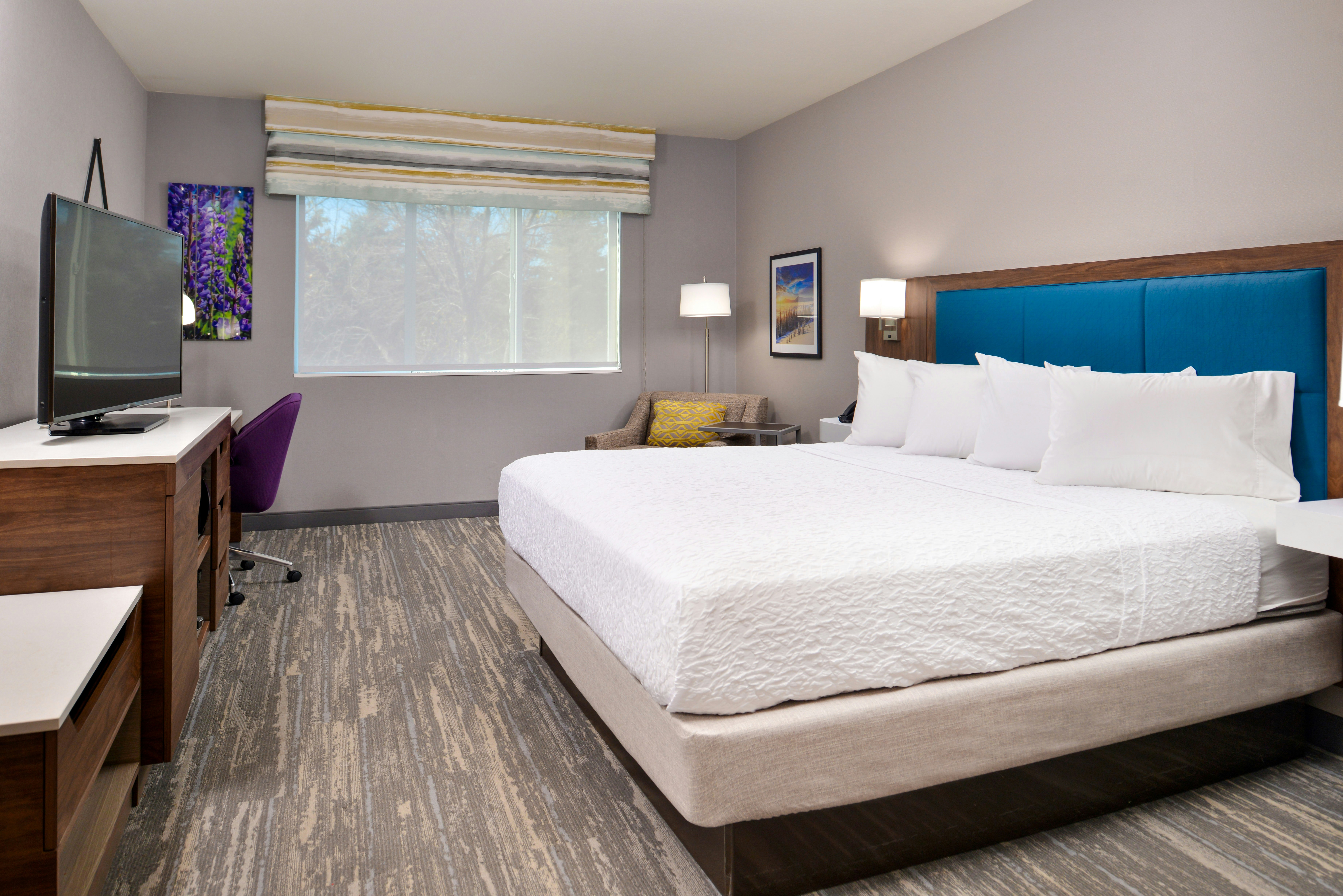 ROOM, KING BED
