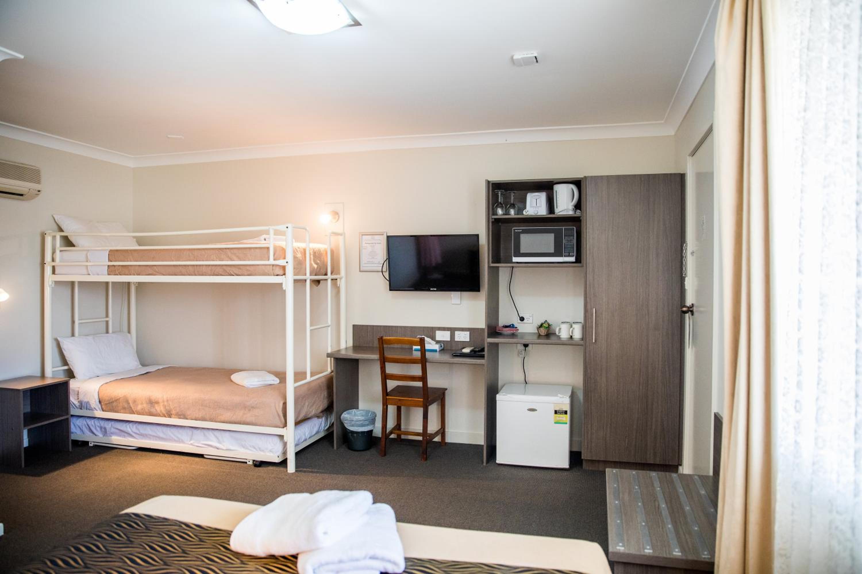 Lilac City Motor Inn 14/44
