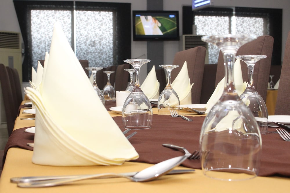 Pelican Hotel Lekki 32/43
