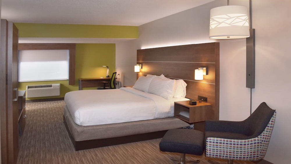 Holiday Inn Express Mount Pleasant Scottdale 14/44