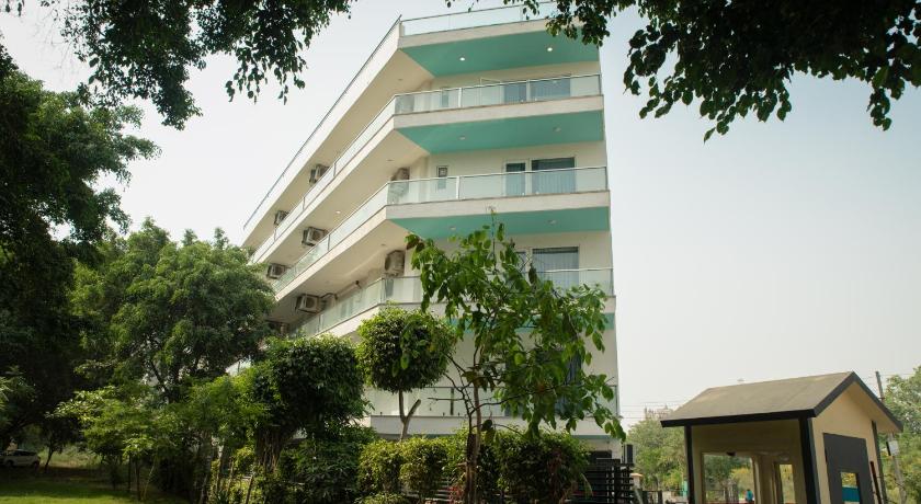Mastiff Hotel City Nest Gurgaon 7/56