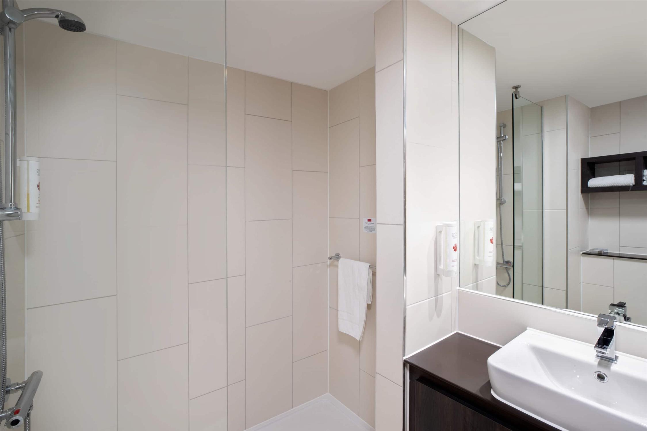 Ramada by Wyndham Leeds East 45/47