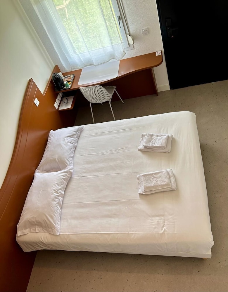 Halte Hotel 4/15