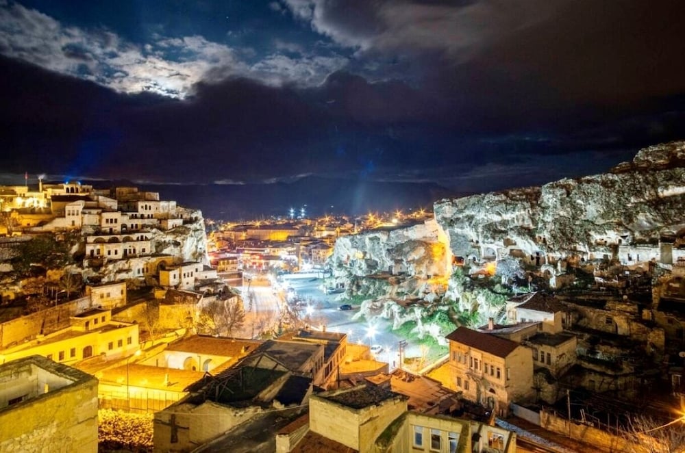 Uzay Cave Suites 39/50