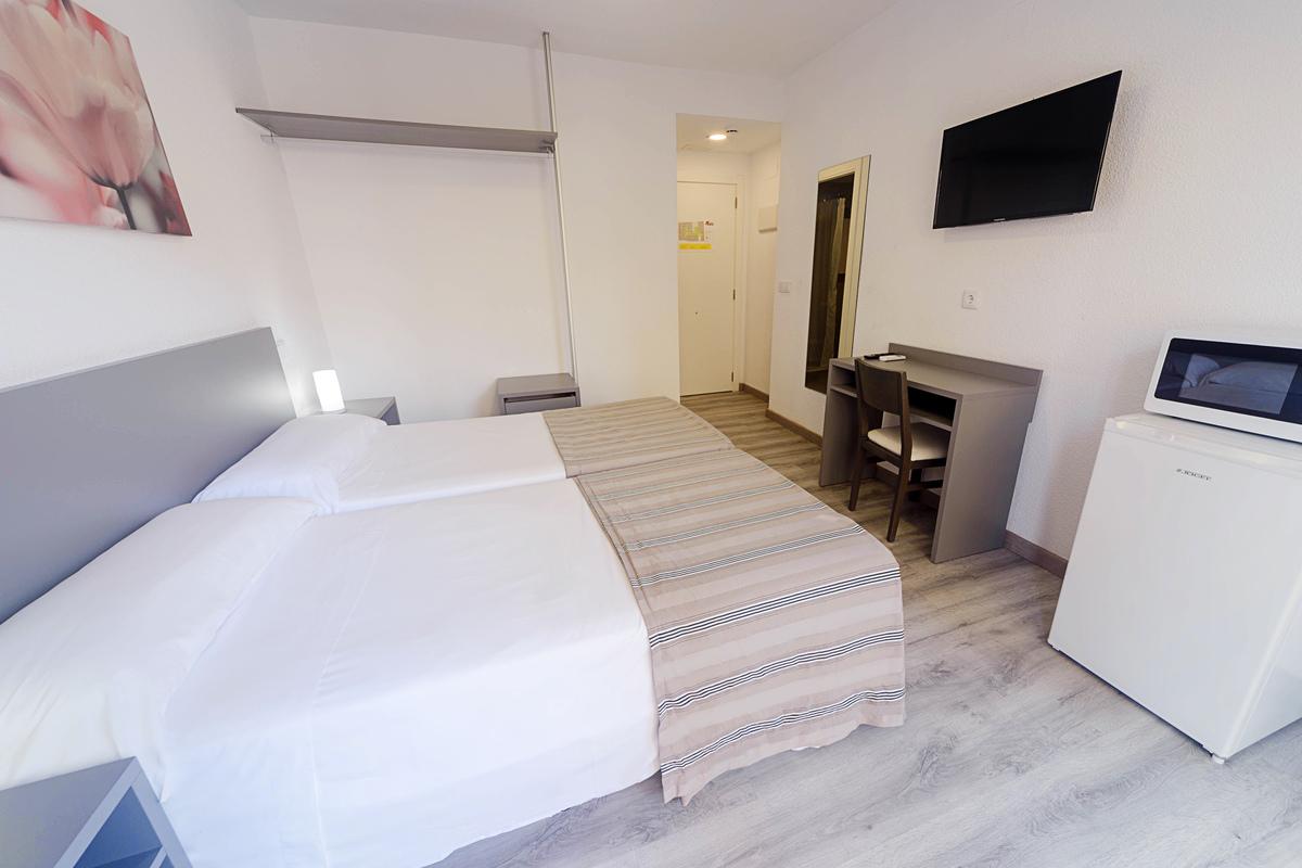 Standard, Double Bed, Balcony or Terrace
