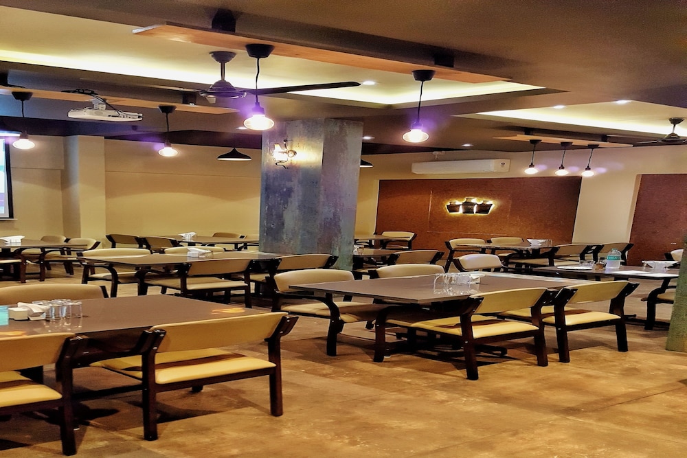HOTEL KRISHNA 15/28