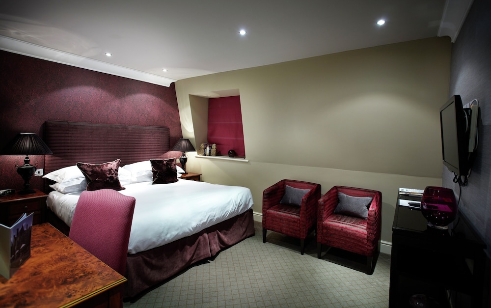 Alexander House And Utopia Spa 16/85