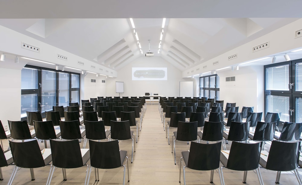 Arcotel Donauzentrum 38/50