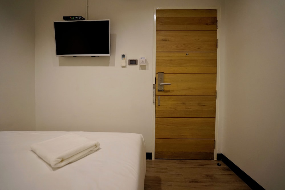 T Hostel at Victory Monument 31/46