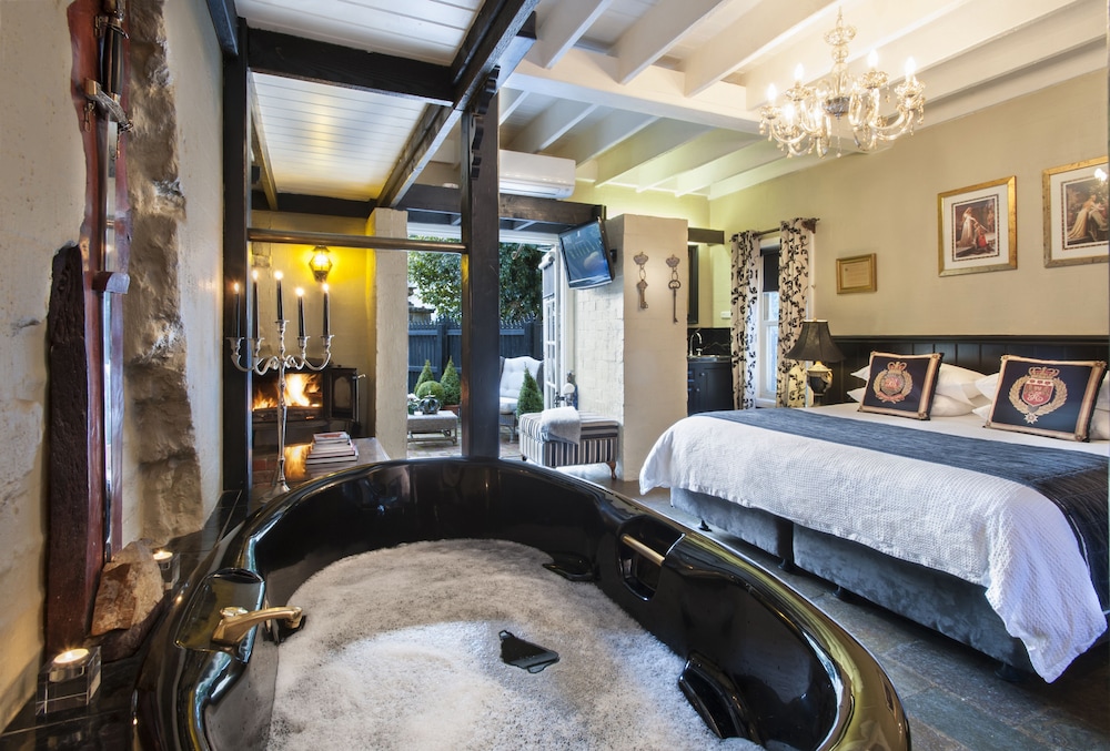 THE LOFT IN THE MILL BOUTIQUE ACCOMMODATION 33/55