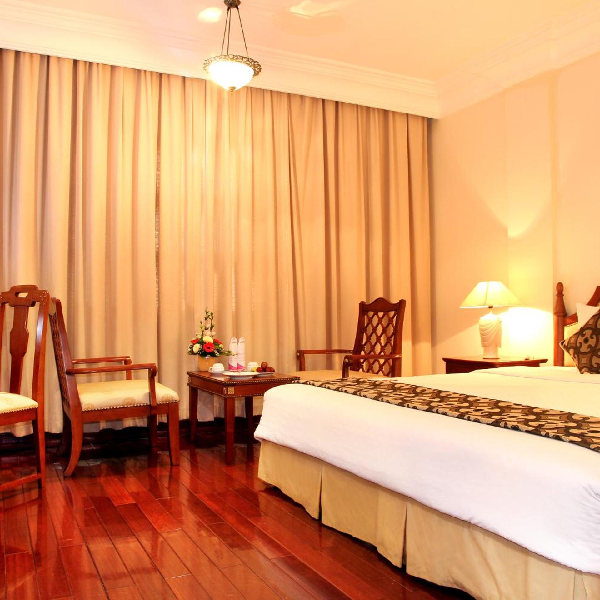 Colonial, Deluxe, Double or Twin Bed