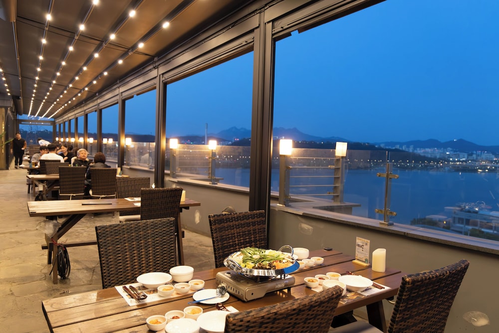 Jk Blossom Hotel 58/72
