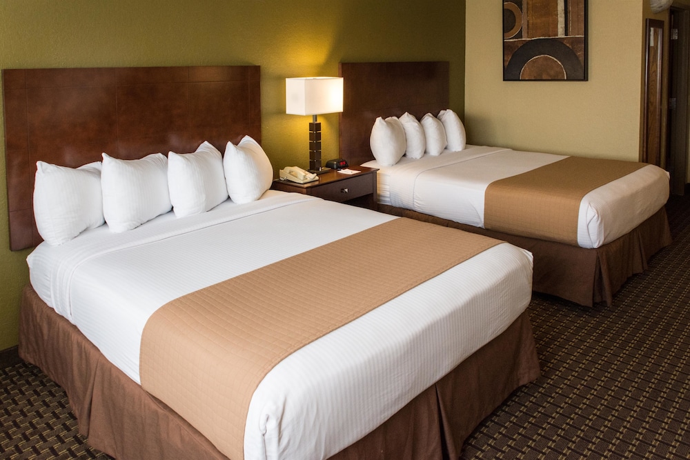 Best Western Executive Inn Kenosha/Pleasant Prairie 8/30