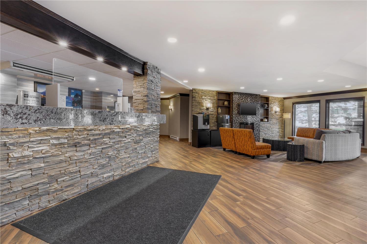 Best Western Plus Country Meadows Inn 6/28