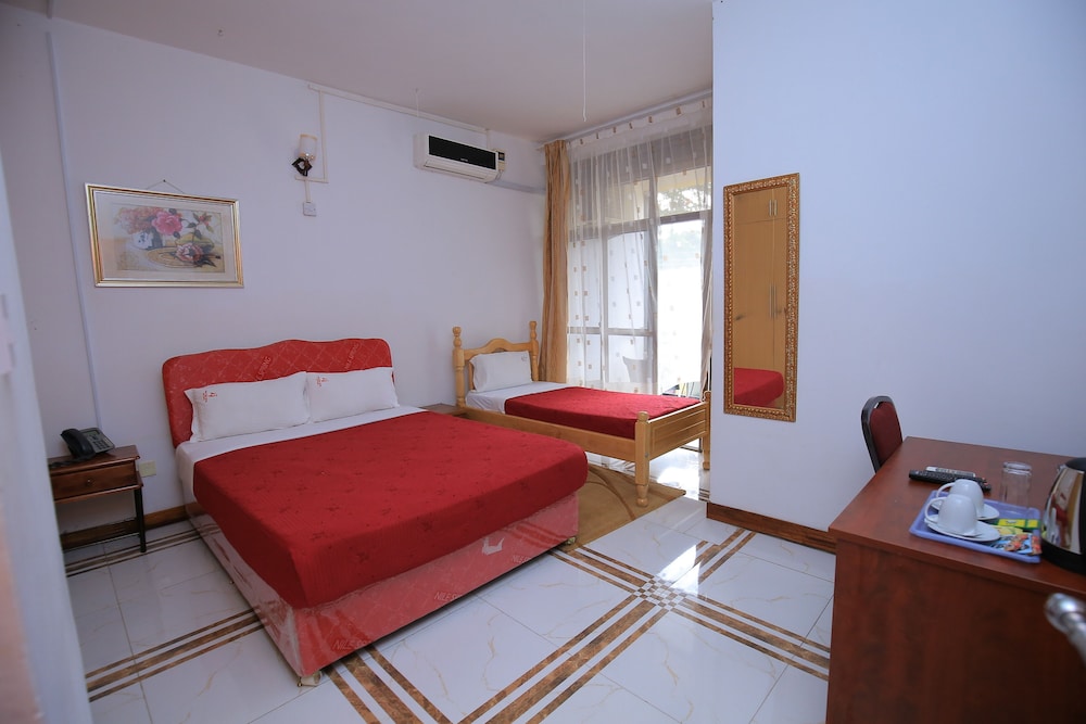 Frontiers Hotel Entebbe 16/50