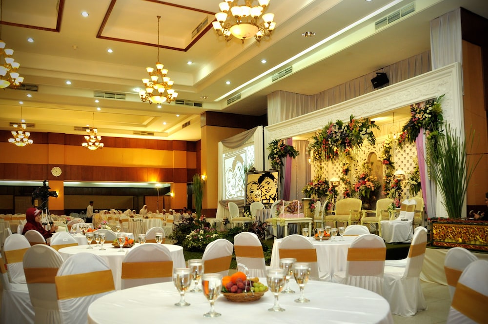 Pandanaran Hotel Semarang 52/60