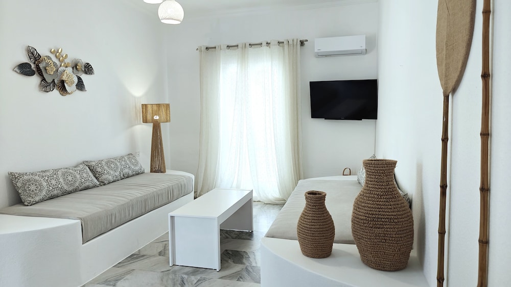 Narges Hotel 31/50