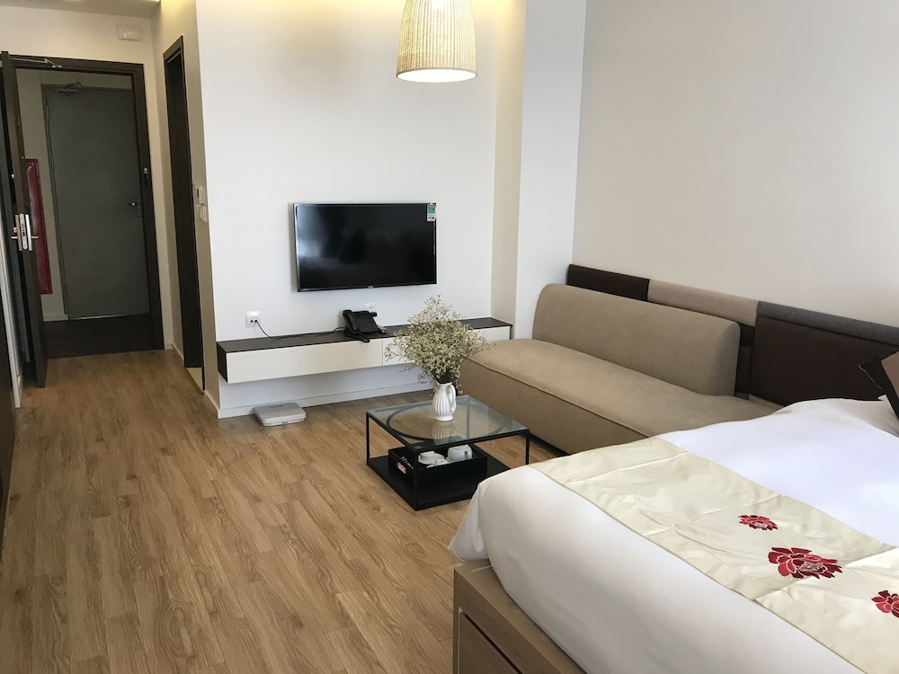Parosand Hanoi Hotel & Apartment 18/50