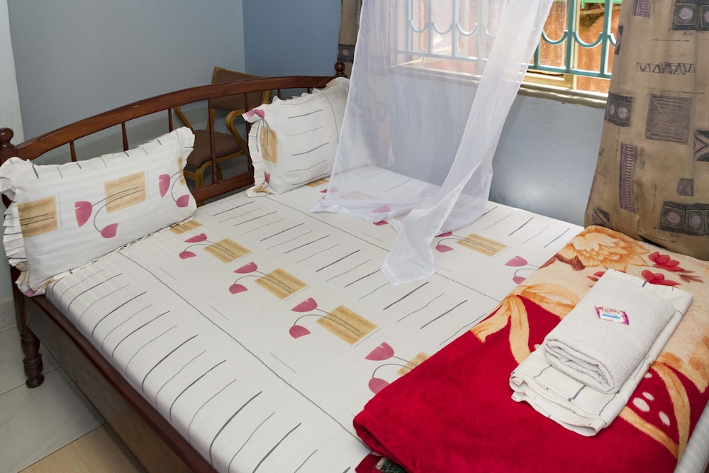 Rosama Guest House 17/42