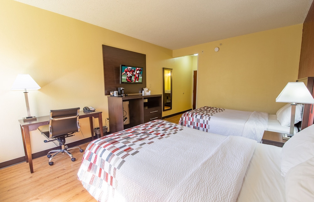 DELUXE, 2 DOUBLE BEDS, ACCESSIBLE