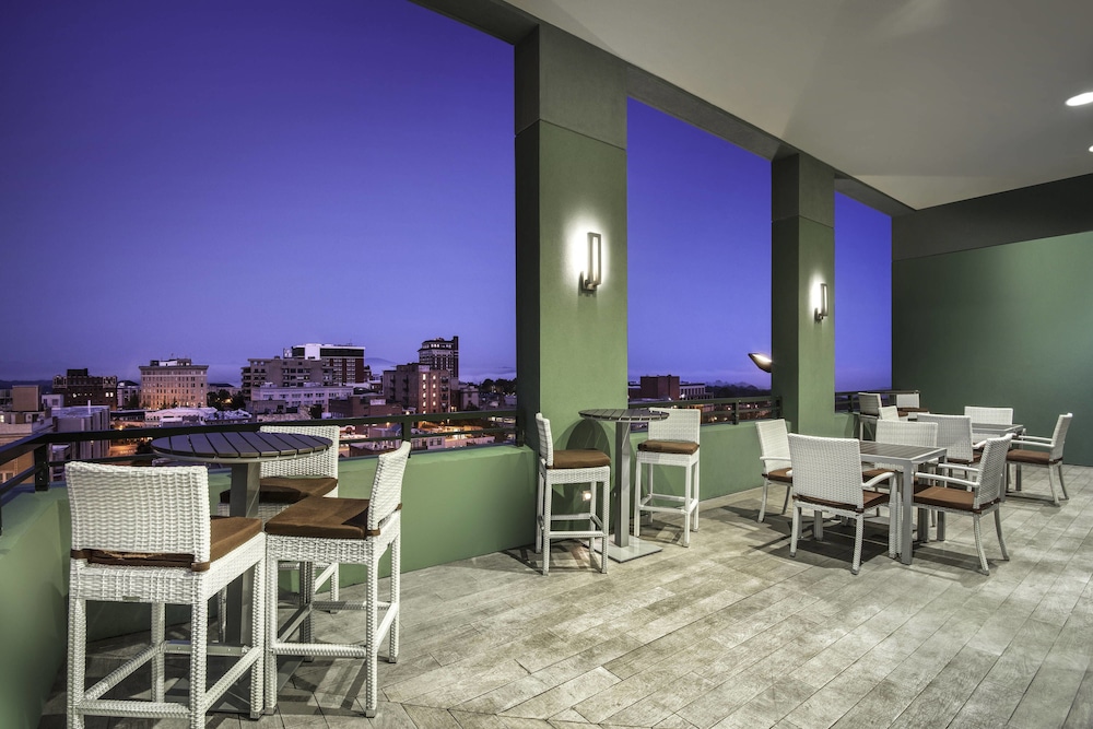 AC Hotel Asheville Downtown 62/81