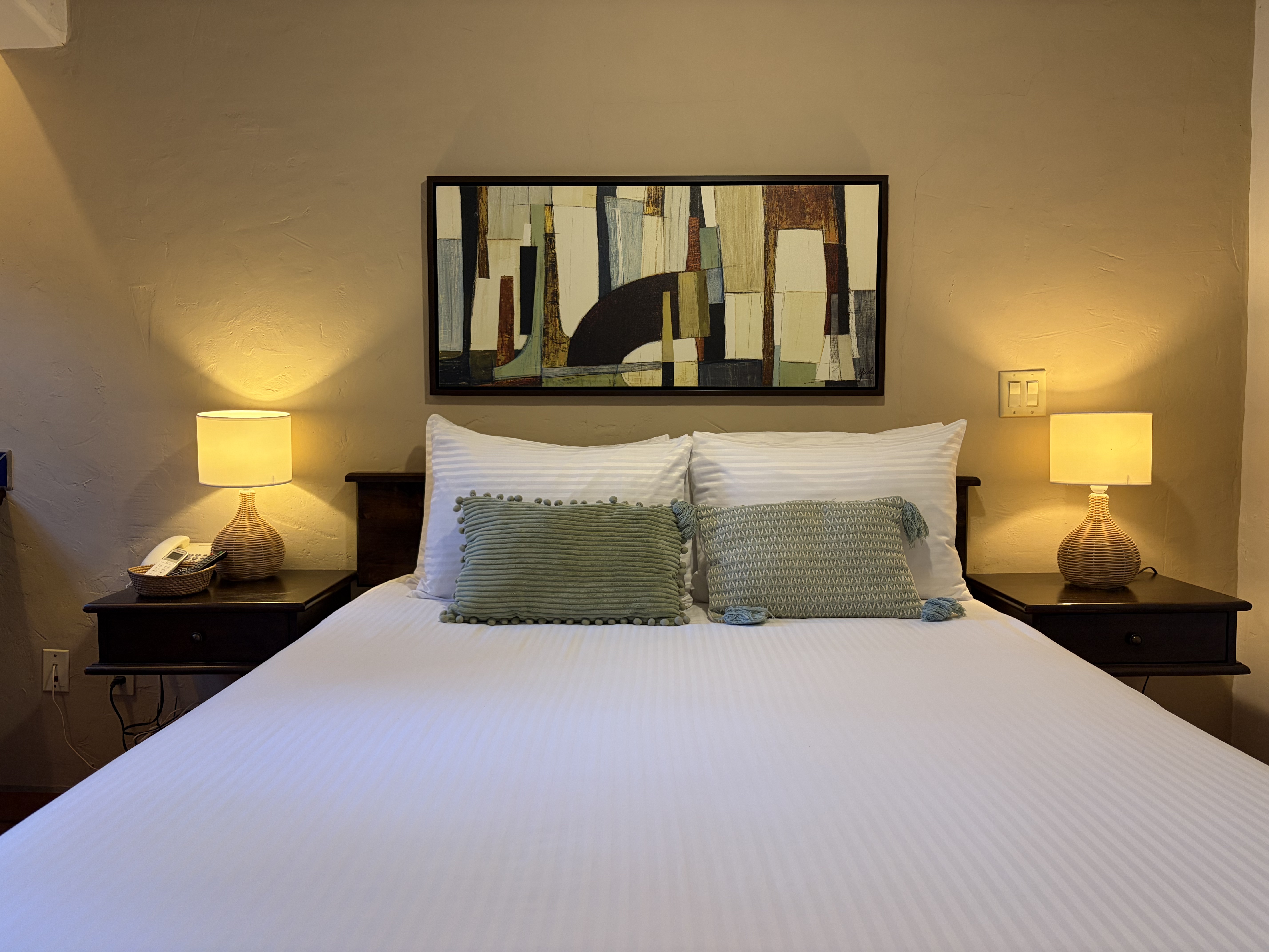 غرفة بسرير كوين، Posada Del Cortes Hotel 6/10