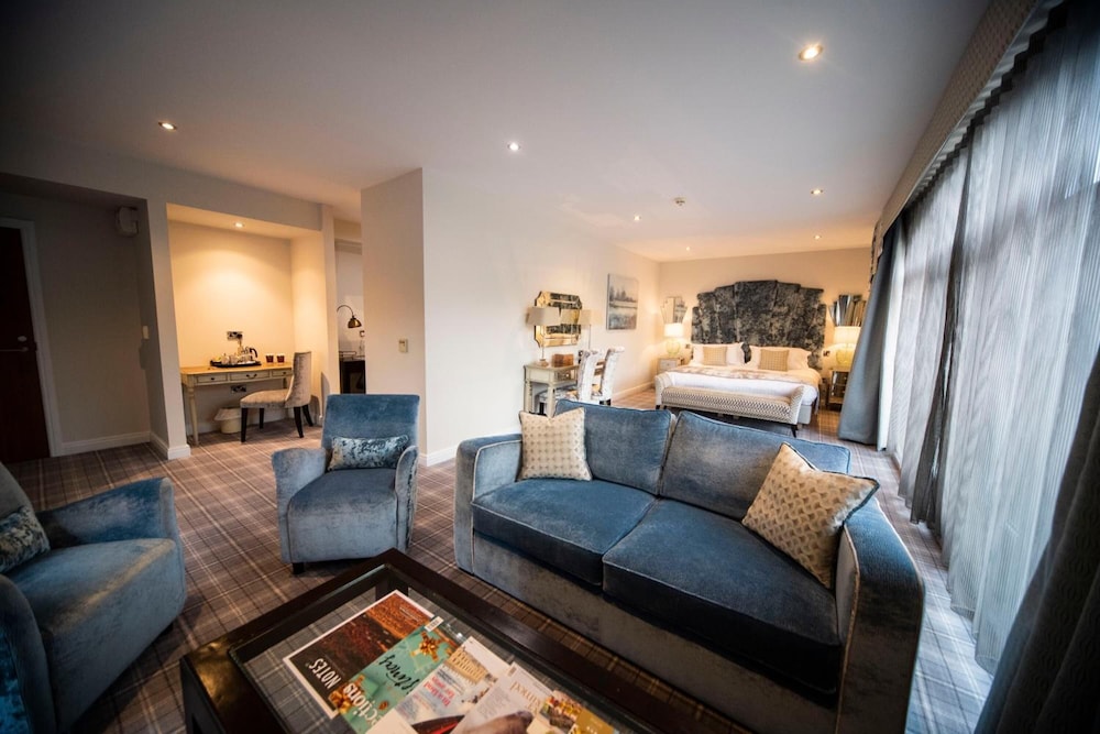 Peak Edge Hotel 52/65