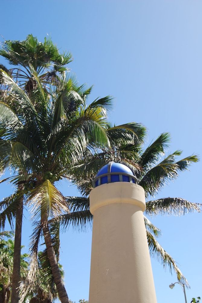 Miami Vacations Corporate Rentals - Monte Carlo 67/69