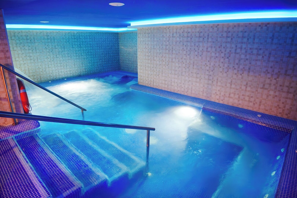Hotel El Tajo and Spa 36/65
