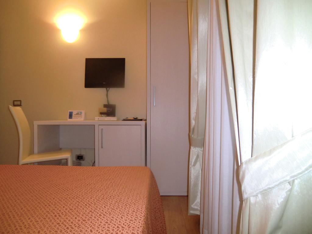 Standard, Double Bed