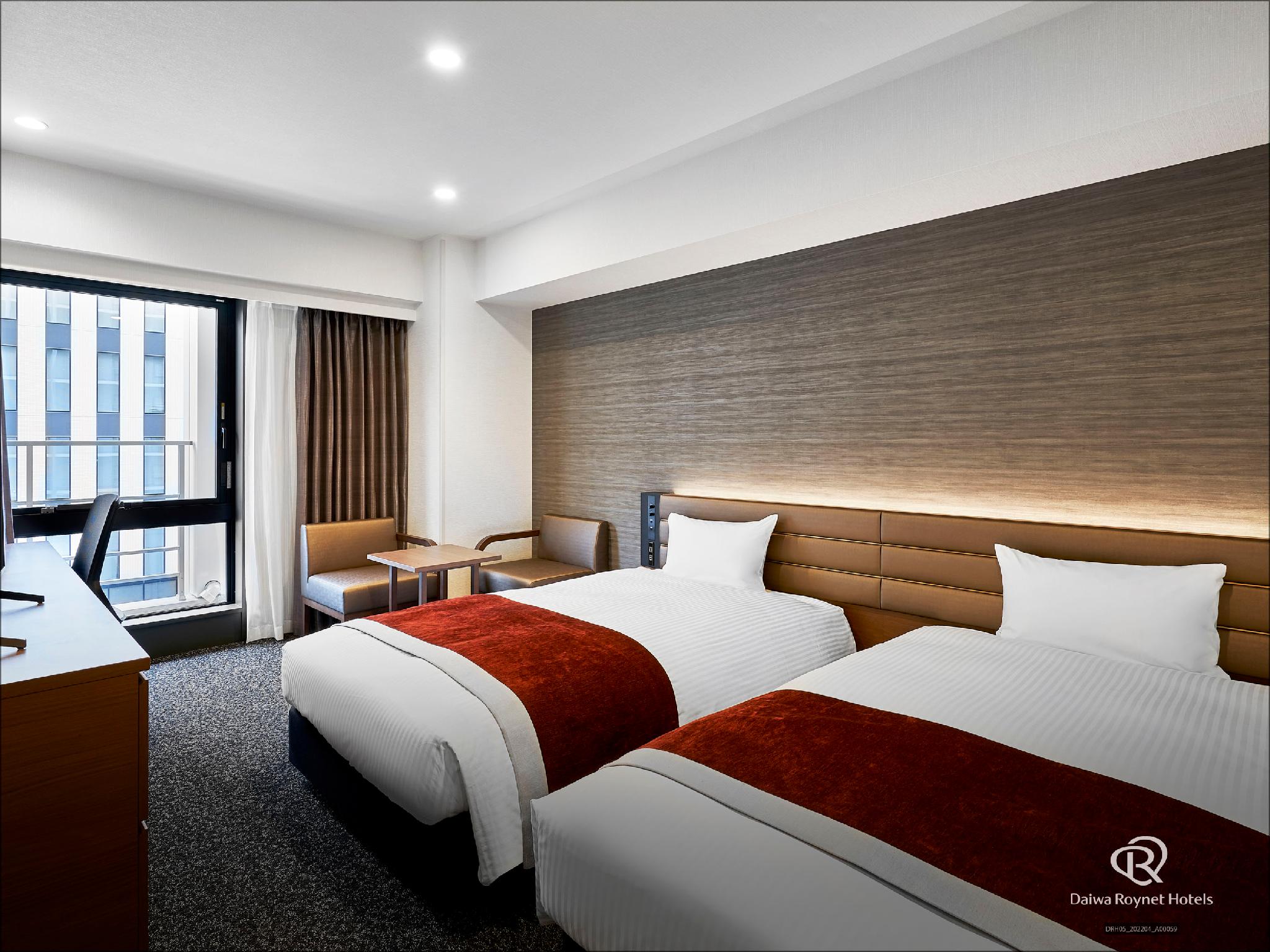 Moderate, Single, Twin Beds