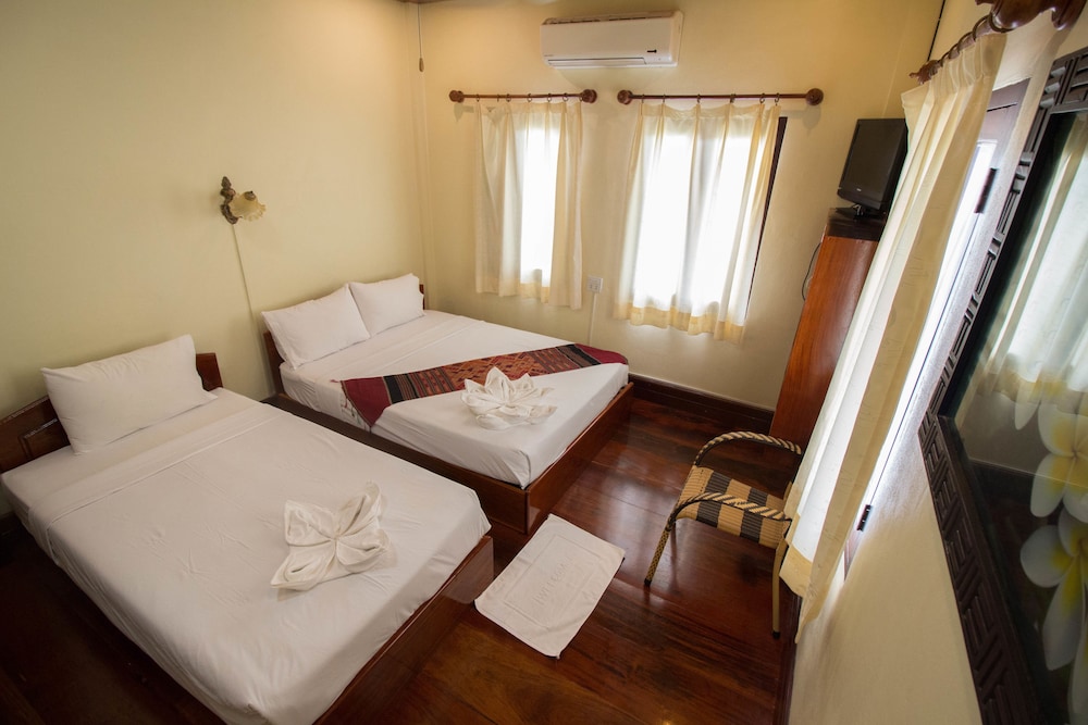 Villa Somphong 15/50