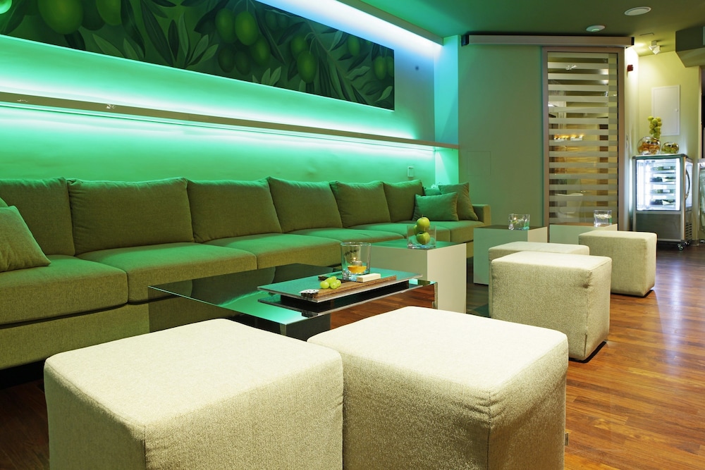 Boutique Hotel Bol 23/50