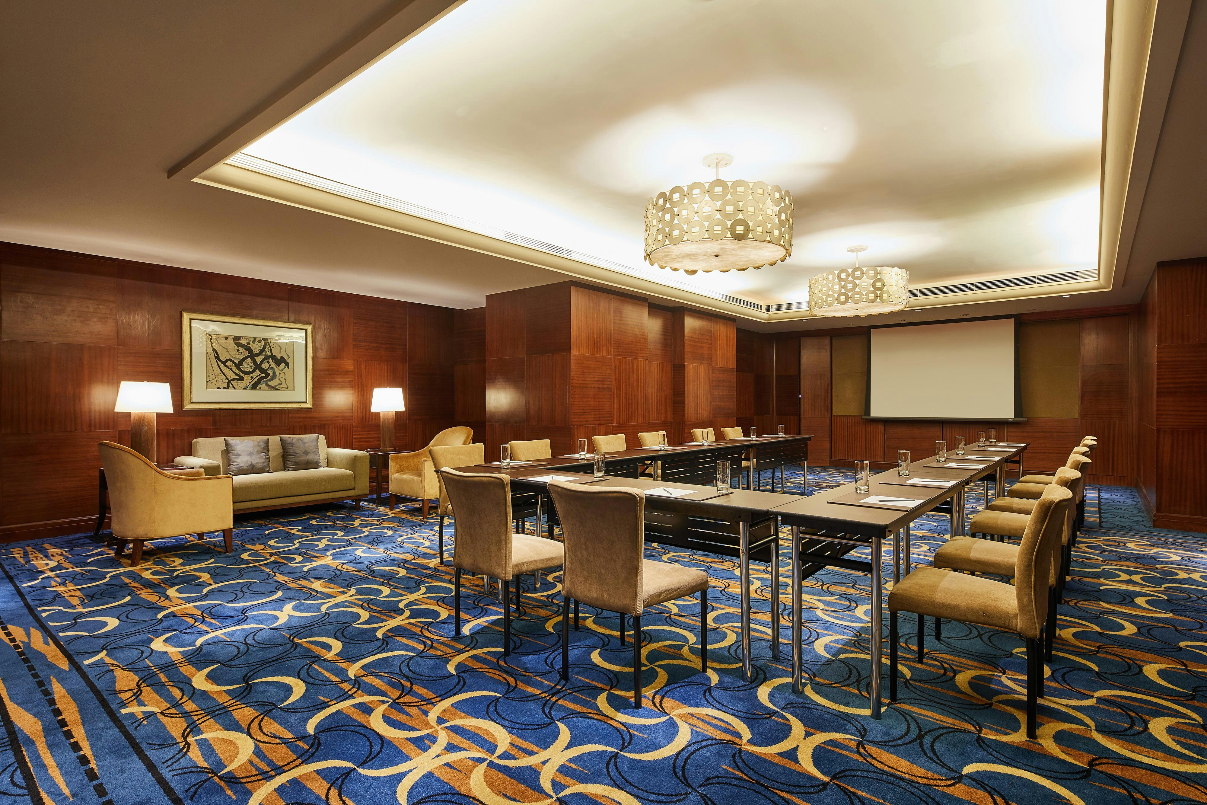 Four Points By Sheraton 18/20
