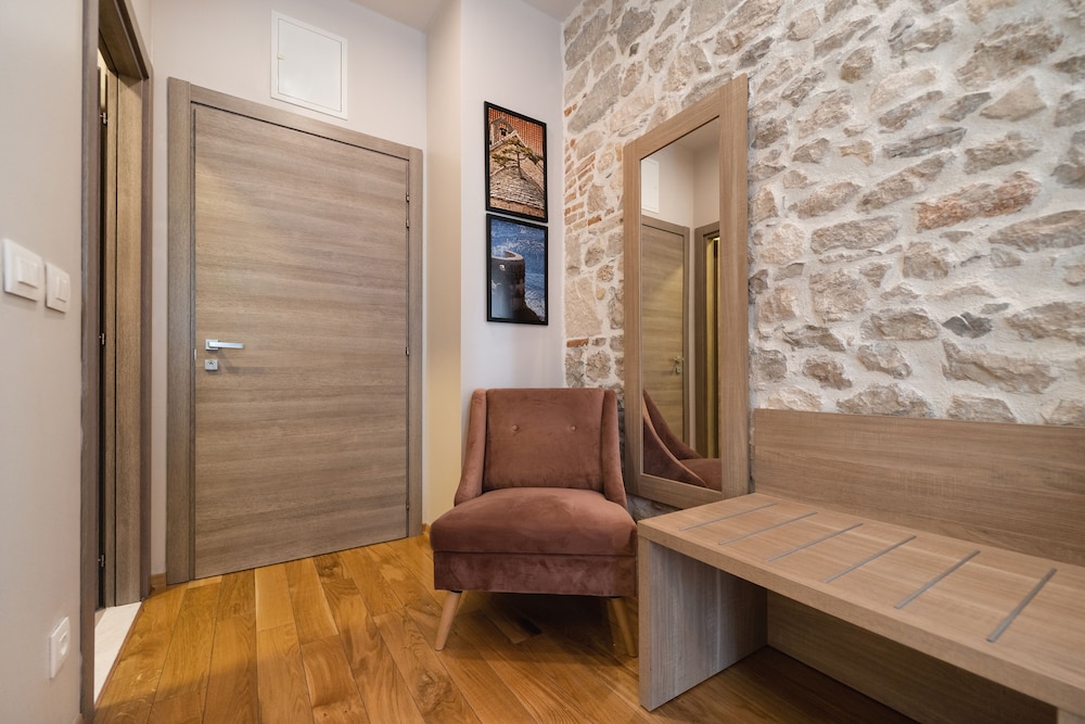 Tifani Luxury Rooms 45/50