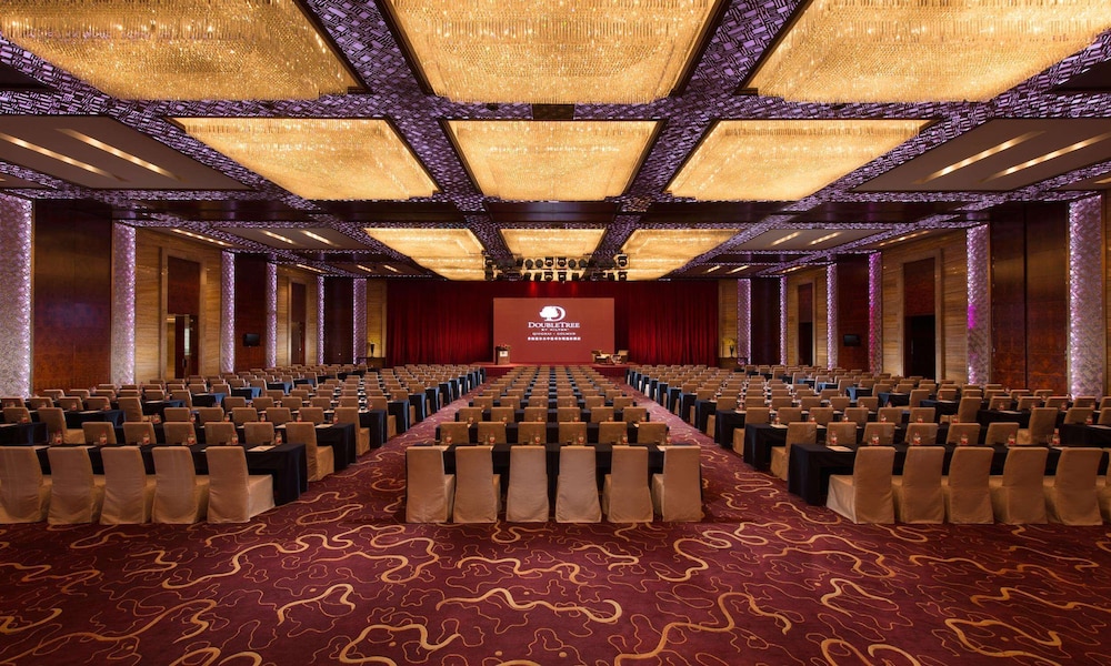 Doubletree By Hilton Qinghai Golmud China 63/71